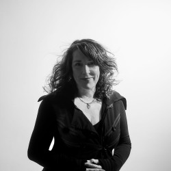 Beth Nielsen Chapman photo