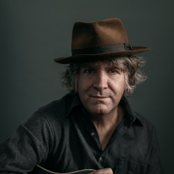 Tim Easton photo