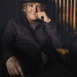 Tim Easton photo